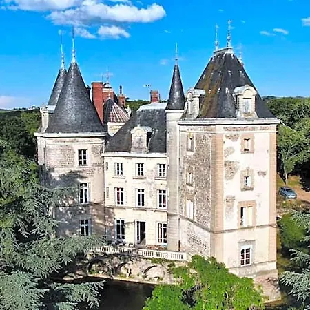 Chateau De Bonnet Les Oules 3*