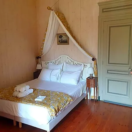 Chateau De Bonnet Les Oules 3*