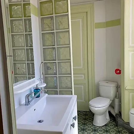 Bed & Breakfast Chateau De Bonnet Les Oules