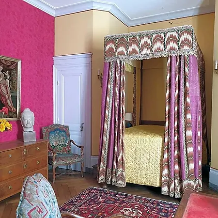 Chateau De Bonnet Les Oules 3*