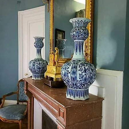 Chateau De Bonnet Les Oules Bed & Breakfast